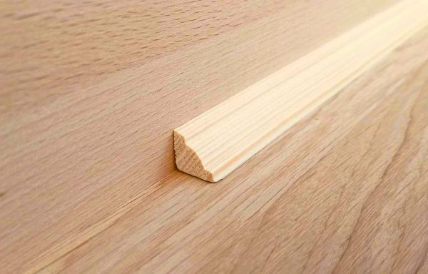 Угольник внутренний 15*15 3м из ели